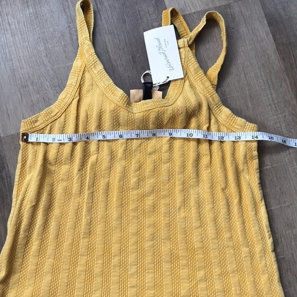 NWT Universal thread women’s yellow strap tank - Picture 6 of 7